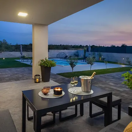 Lacus Holiday home *